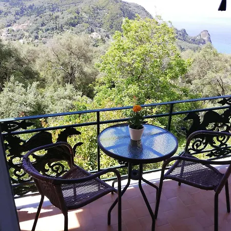 Louise House Vakantiehuis Áno Garoúna